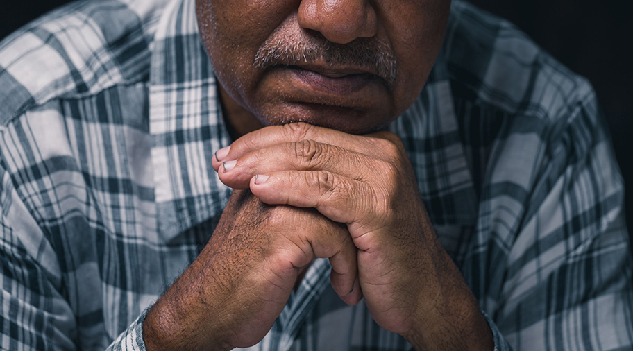 Social Isolation Linked To Higher Dementia Risk & Lower Brain Volume Later In Life